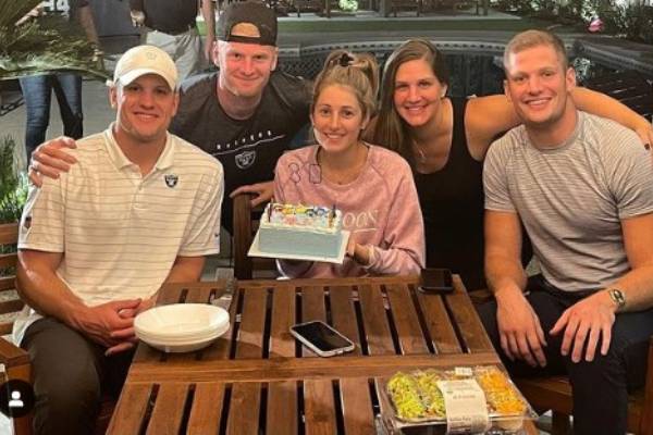 Carl Nassib Siblings